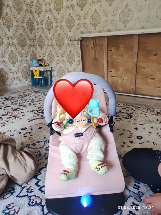 Шезлонг. Купила 13000 прдам 5000