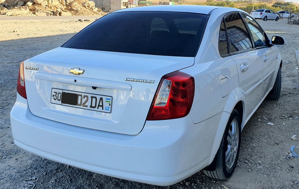 Lacetti 1.8 SOTILADI NAQTGA holati zo'r,