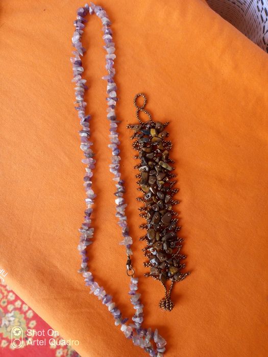 Бусы из аметиста и браслет из тигрового глаза  ( натуральные камни )