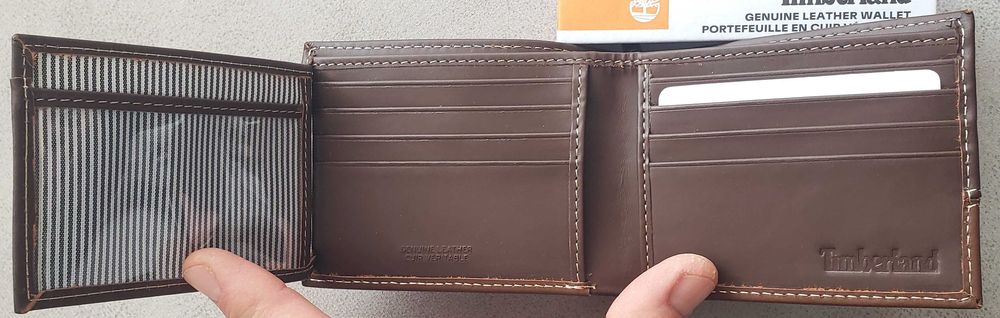 Нов, мъжки портфейл Timberland