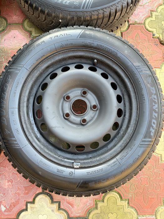 Jante și Cauciucuri Iarnă  195/65/15 DUNLOP aproape Noi