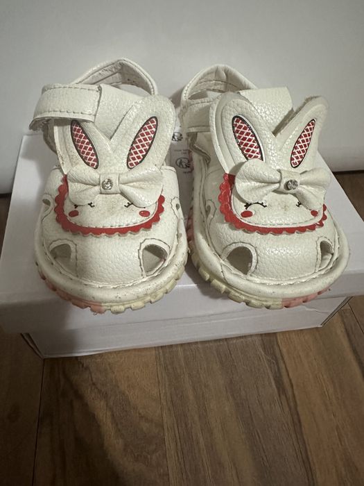 Sandale fetite 11 cm