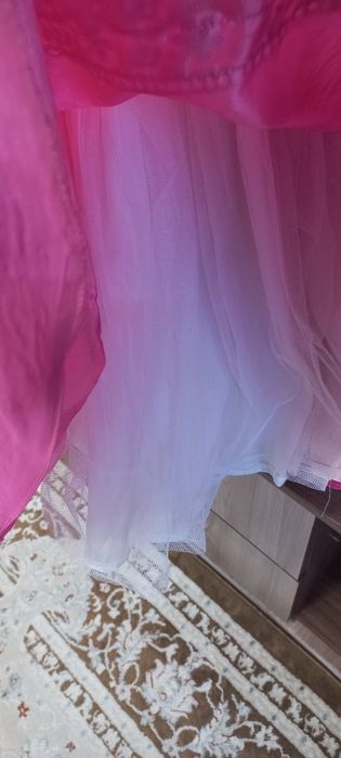 Продам платье на девочку пышное за 2000 тг