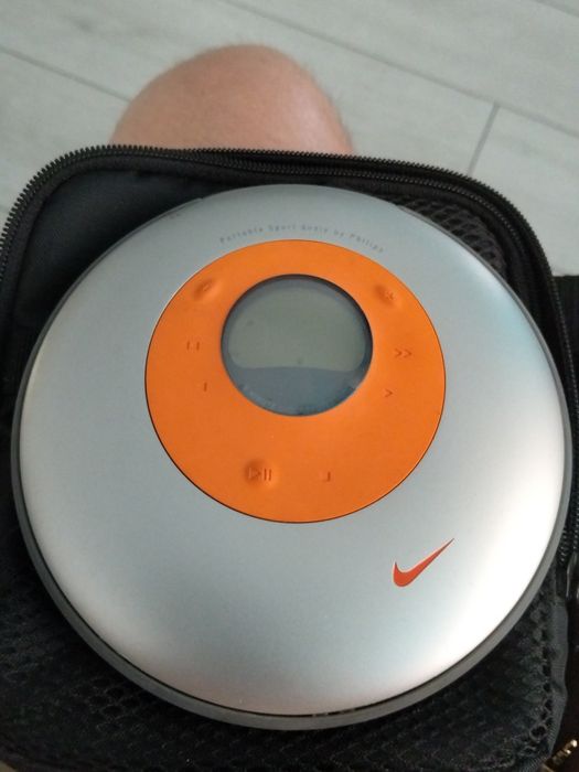 Player Philips ACT 400 / 00 din anii 2000