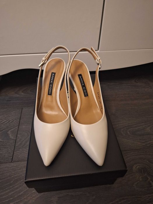 Pantofi Anna Cori
