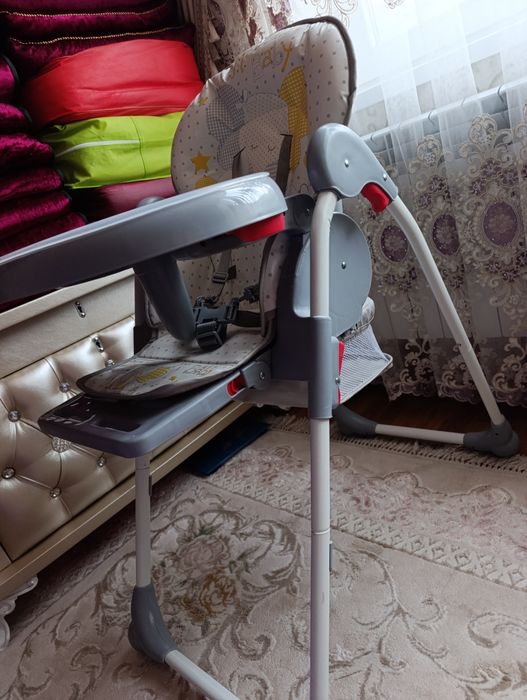 Детский стульчик для кормления.  НОВЫЙ