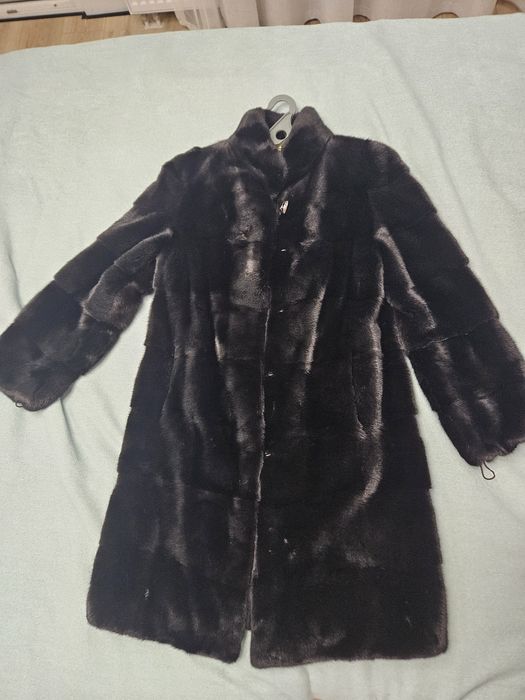 Продам шубу норковую