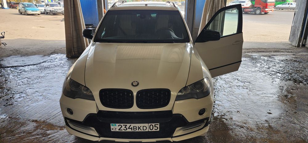 Bmw x5 e70 4.8 л