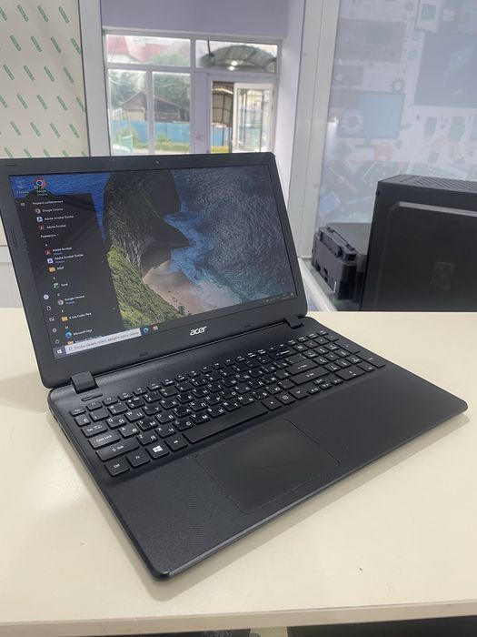 Ноутбук acer  kaspi red
