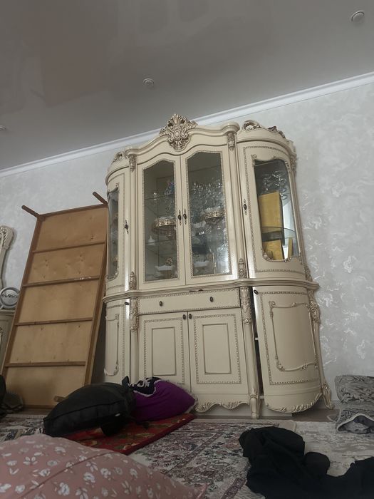 Гарнитур сатылады жағдайы жақсы