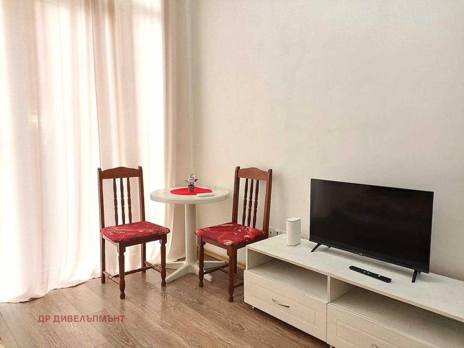 Дава се под наем Двустаен апартамент в к.к. Слънчев бряг - 52 кв.м за 178.5 € - Снимка #4