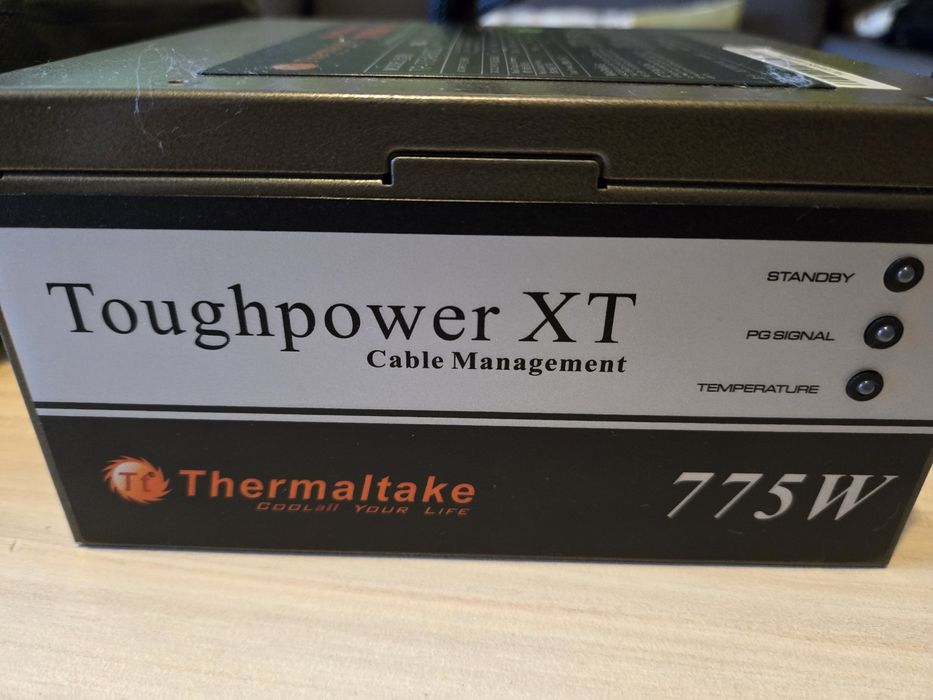 Захранване за компютър