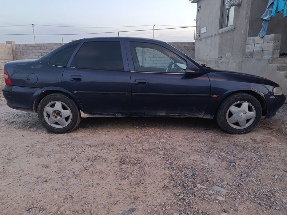 Opel Vectra  1.8