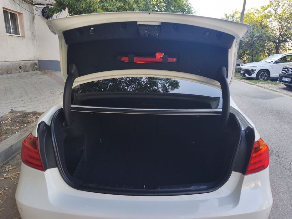BMW Seria 3, M Pachet Internet -Exterior2.0 D,Proprietar