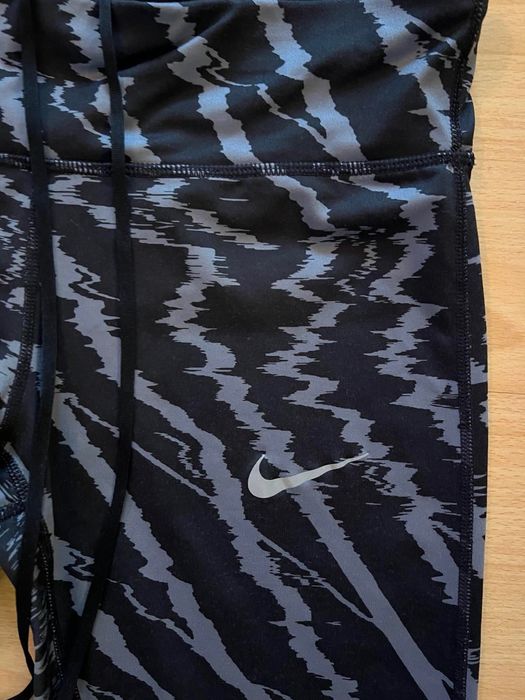 Nike спортен клин