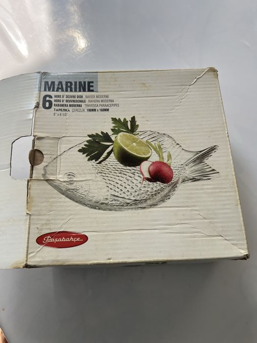 Стекллянная тарелка