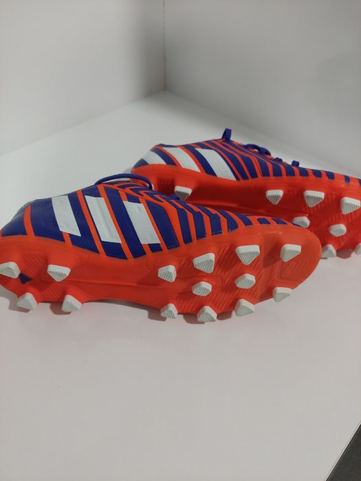 Adidas бутонки. Нови без етикет