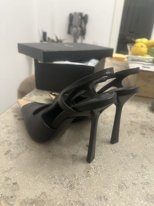 Pantofi YSL marime 35
