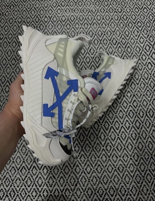 adidasi Off White Odsy 1000