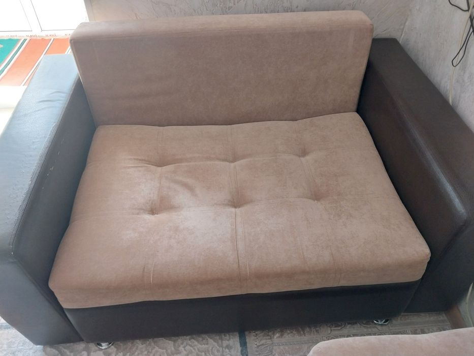 Продам комплект диваны.