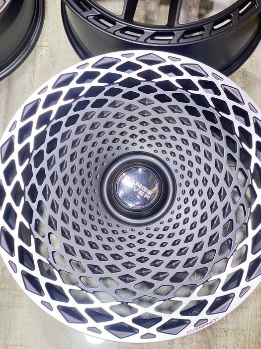 Kovaniy diskalar Zeekr 9x