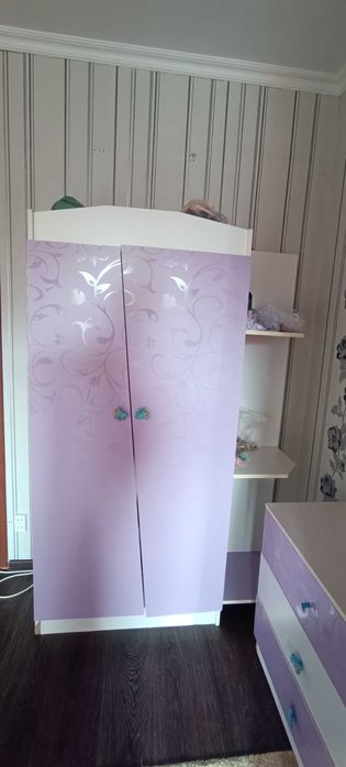 Детский кровать, шкаф и камот