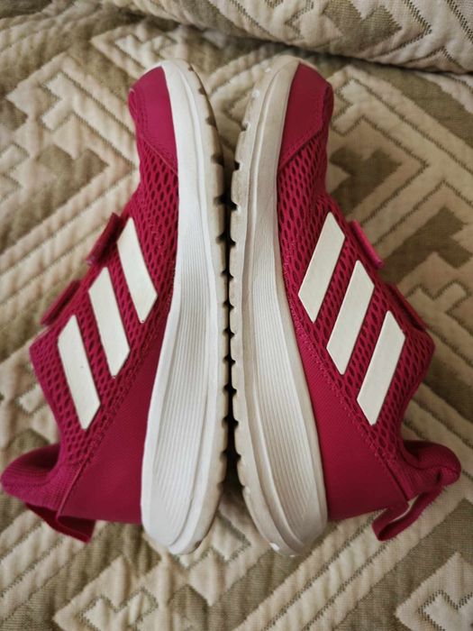 Adidas  alta run оригинални маратонки 35 н.