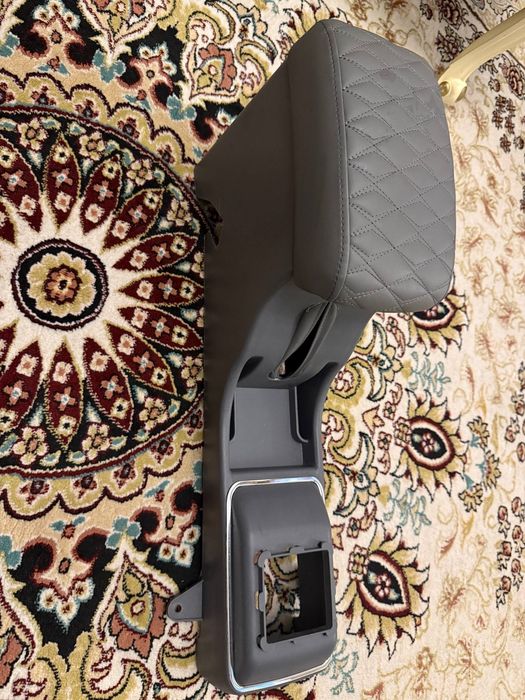 Дамас бар сотилади