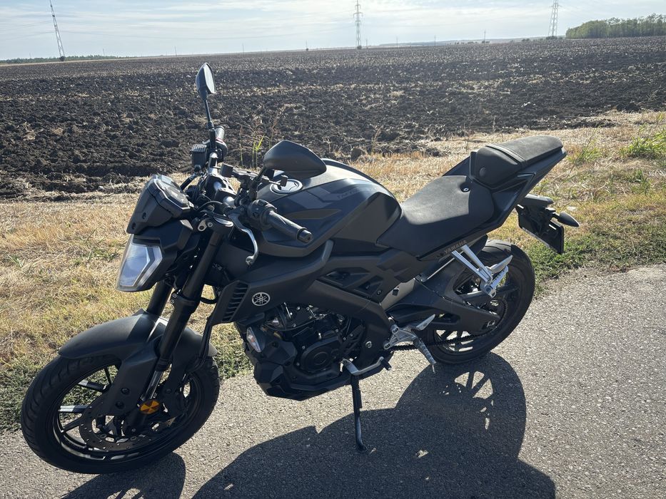 Motocicleta Yamaha MT 125 ABS