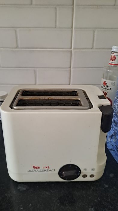Тостер  Tefal.В рабочем состояние