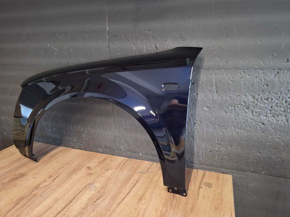 Aripa Fata Stanga Audi A4 B6 An 2000-2004 (LZ5L (Albastru))