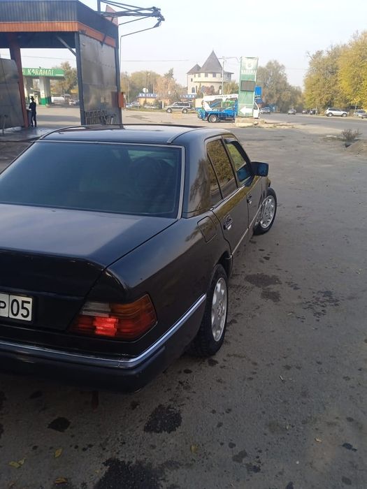 Продам мерседес 124