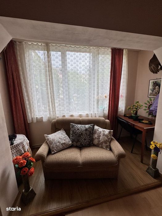 Apartament 4 camere, 80 mp, zona Central