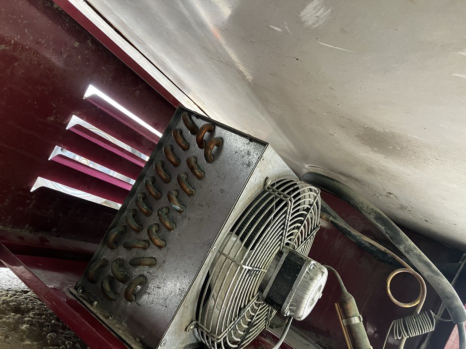 Ветринный холодильник