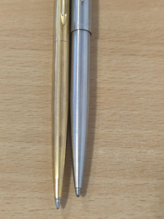 Pix Vintage Parker 45 Flighter si Parker Classic Insignia Gold ambele made in USA