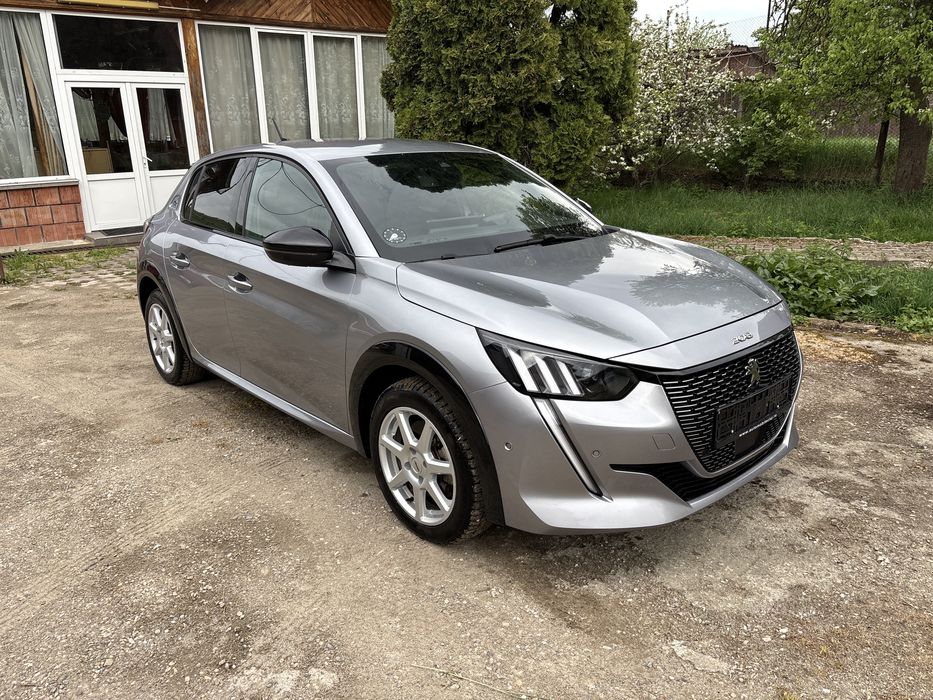 Peugeot e-208 gt