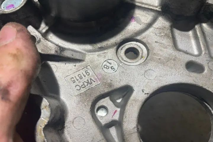 Pompa apa Toyota Avensis 2004 2.0 D MT (116 hp)