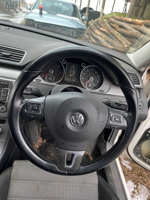 Volan cu comezni fara airbag Volkswagen Passat B7 2.0 CFGC 177 CP 2013