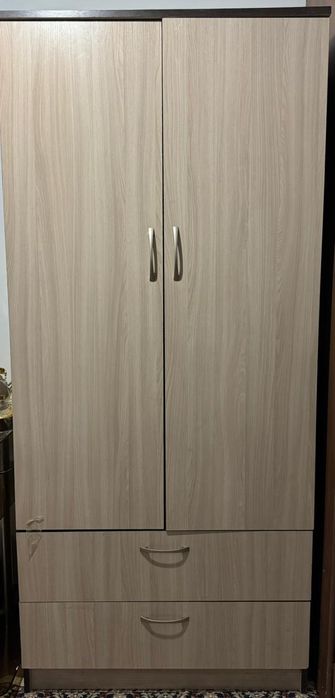 Продам шкаф хороший