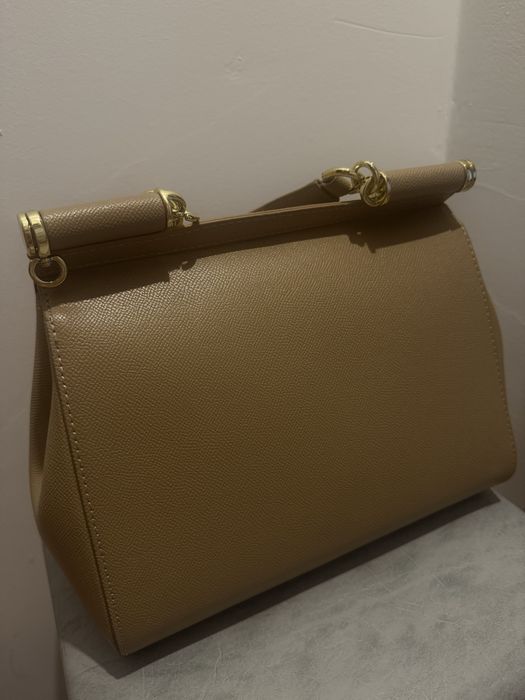 Продаем сумки пишите на вотсапп