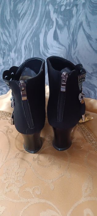 Продам ботильоны