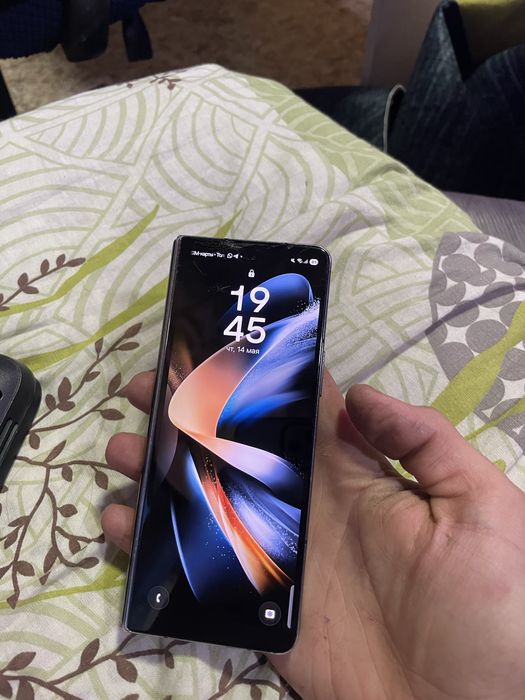 Продам samsung fold 4