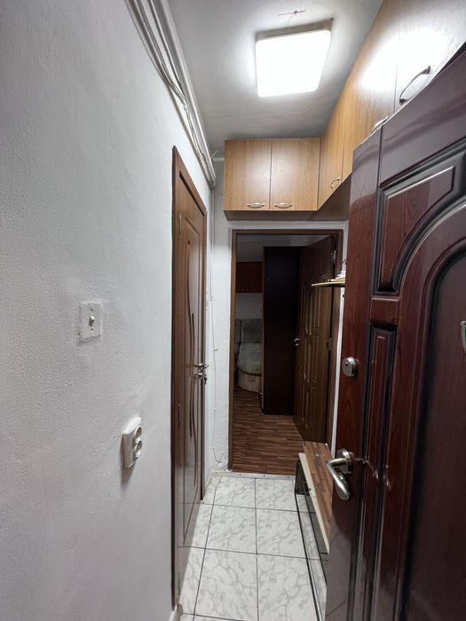 Vand apartament 2 camere