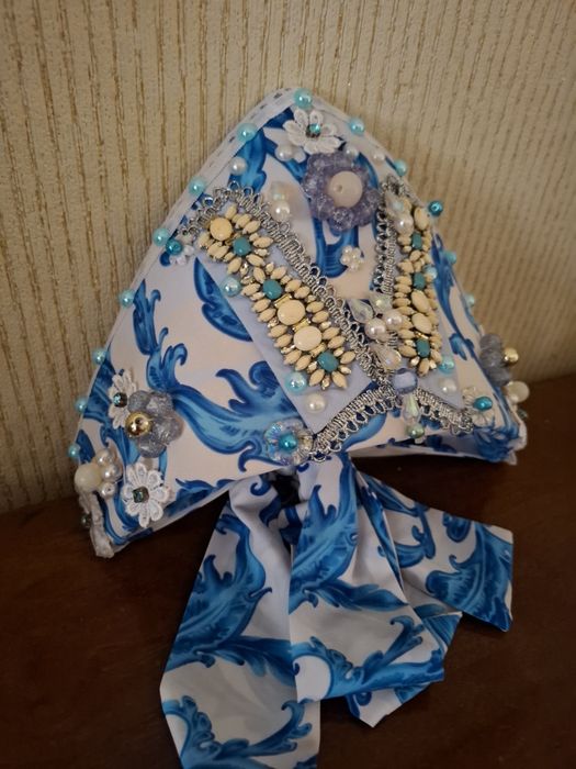 Кокошник ручной работы