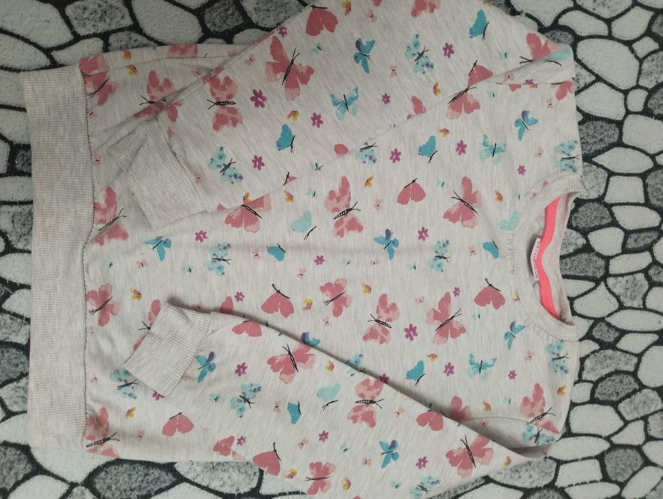 Продам одежду на девочку