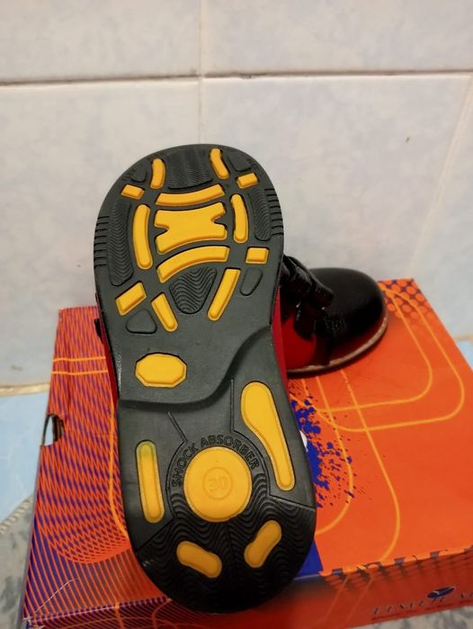 Ортопедическая обувь 30р. Мальчик/девочка