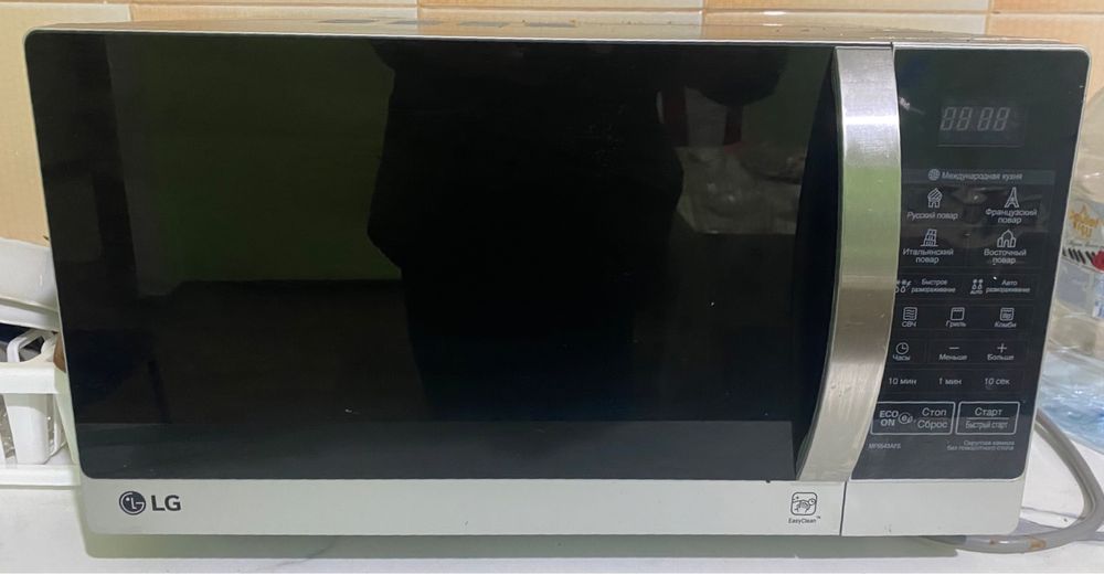 Микроволновка продам ее не использовали, просто стояла для красоты