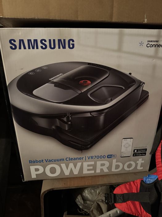 Robot vacuum cleaner / Aspirator inteligent