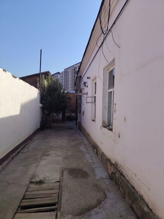 Продаётся дом, в центре города