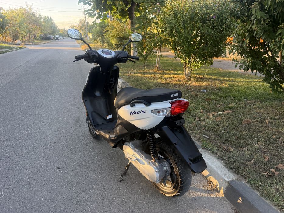 Scuter Yamaha Neos 49 Cm ( limitat 25 de km ) Fabricatie 2017 imp germ